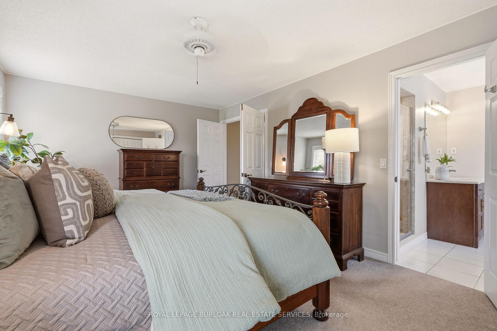 2416 Baxter Crescent photo 36