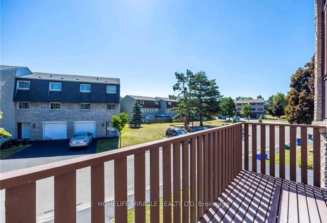 1250 Limeridge Road Unit 38 photo 3