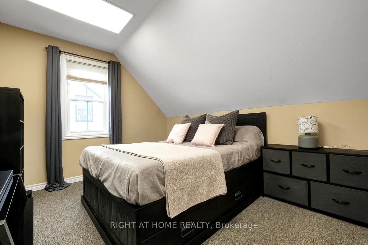 3698 Carp Road photo 18