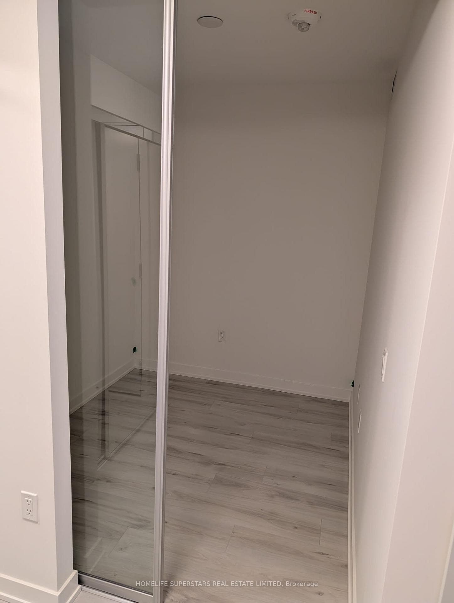 110 Broadway Avenue Unit 301 photo 16