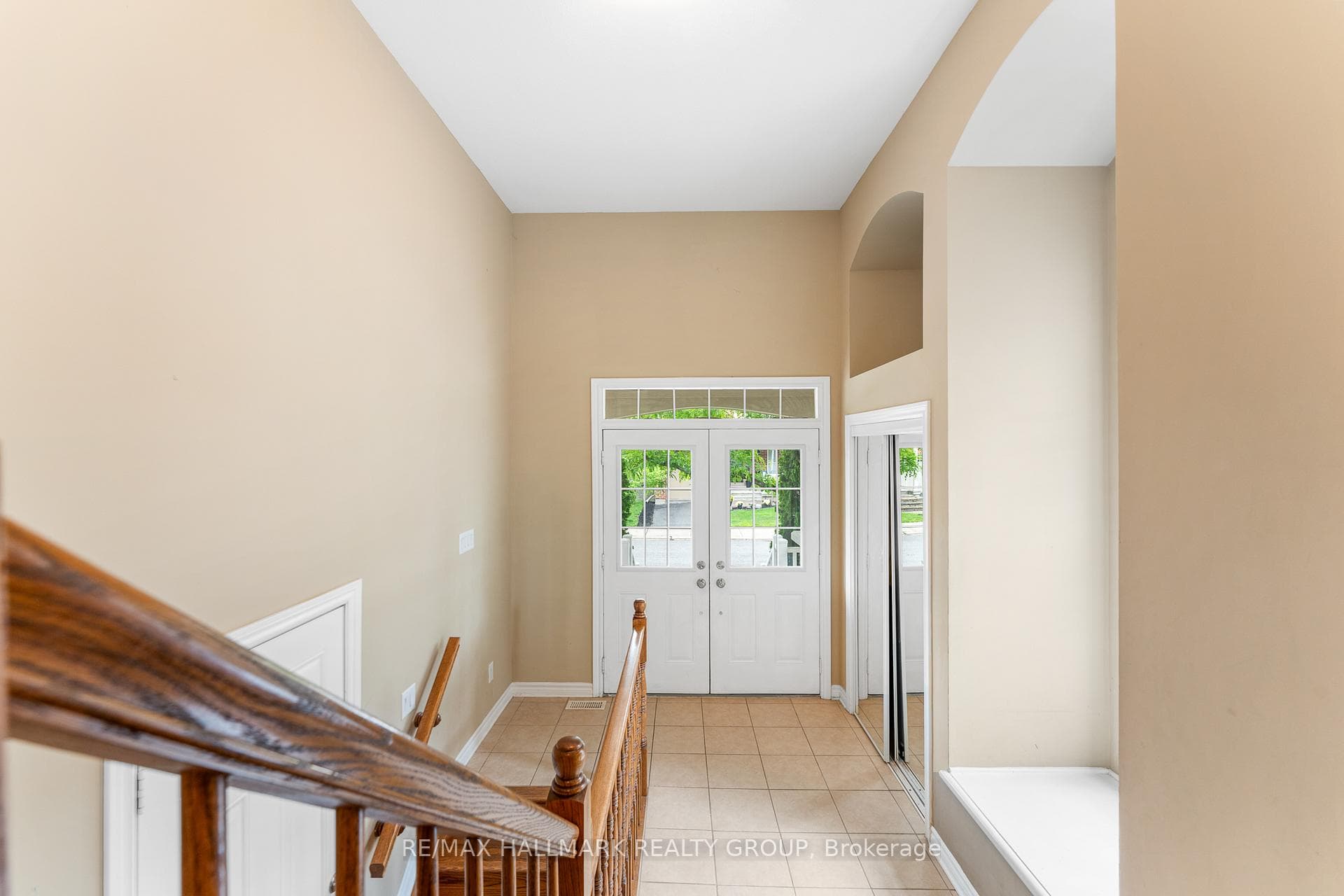 224 Tempest Drive photo 3