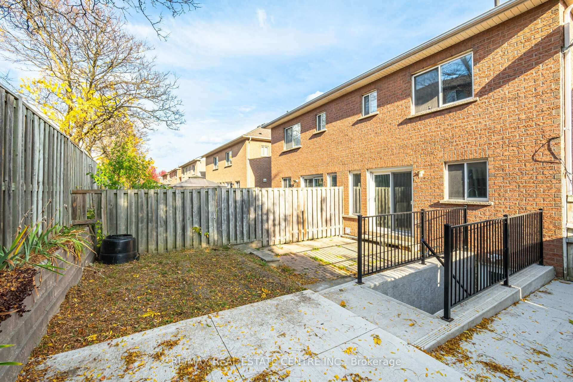 6 Pressed Brick Drive photo 40
