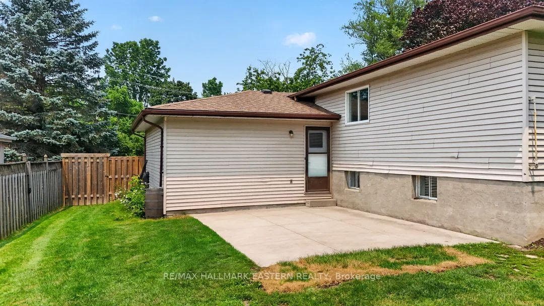257 White Street photo 32