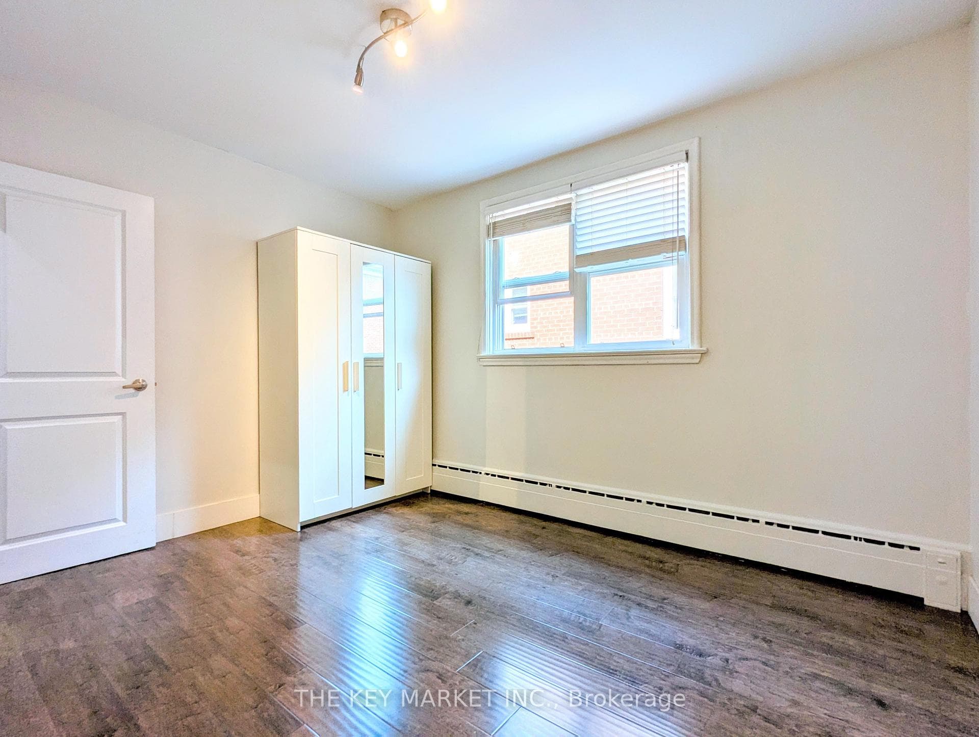 211 St Clements Avenue Unit 2 photo 24