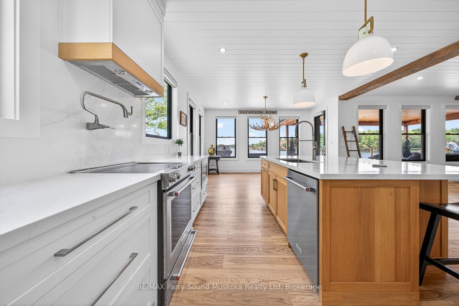 32 A11 Island photo 26