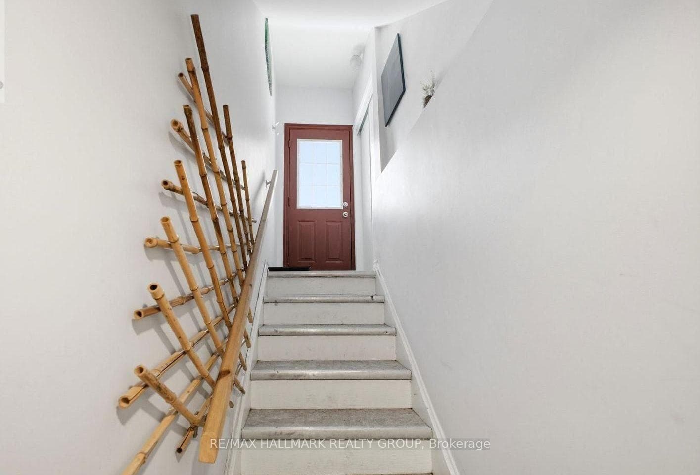 172 COBOURG Street Unit B photo 2