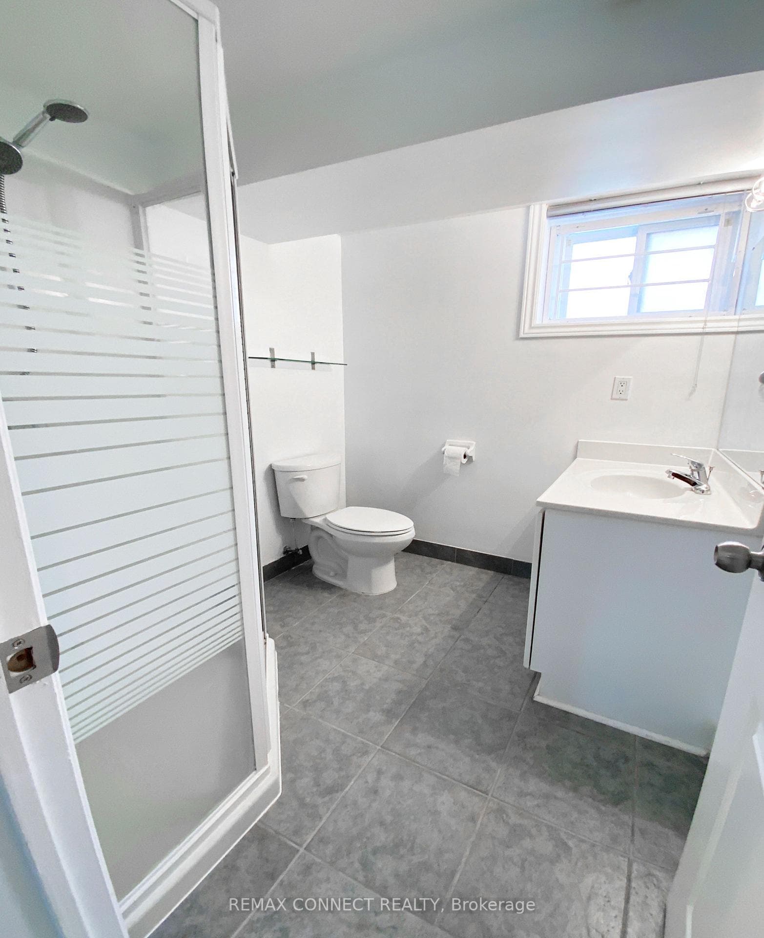 2 Kellyvale Road Unit Bsmt RmC photo 10
