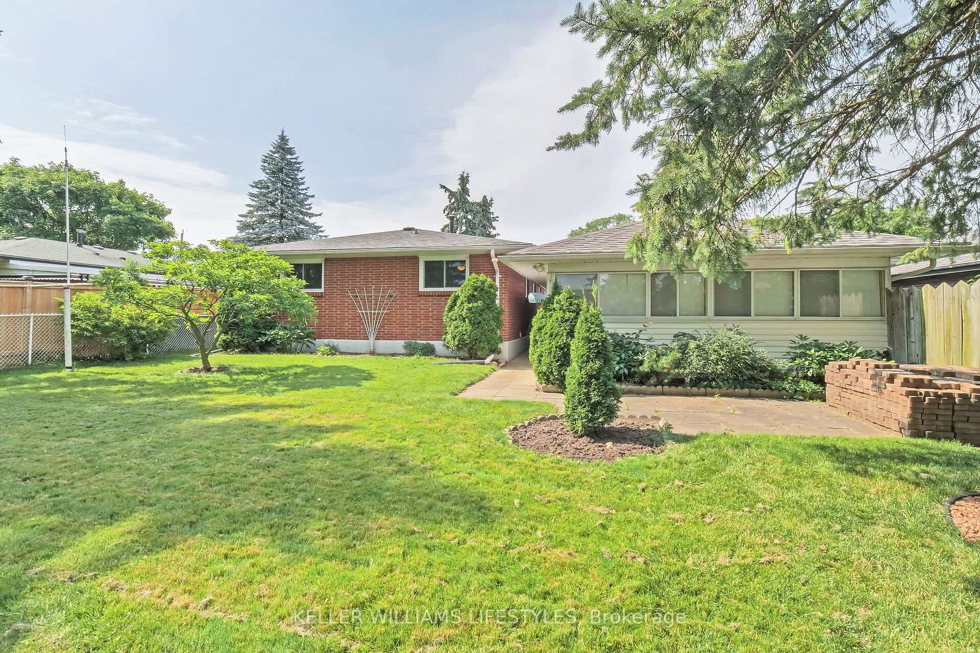 1569 Dale Street photo 37