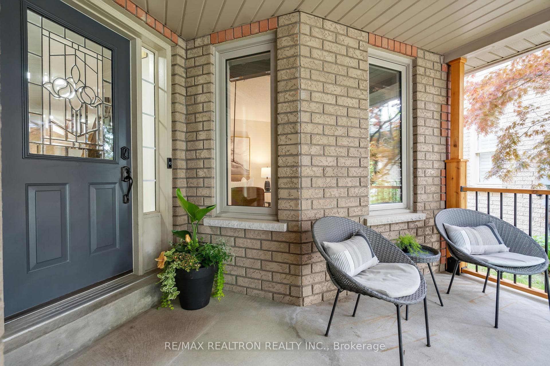 282 Clearmeadow Boulevard photo 3