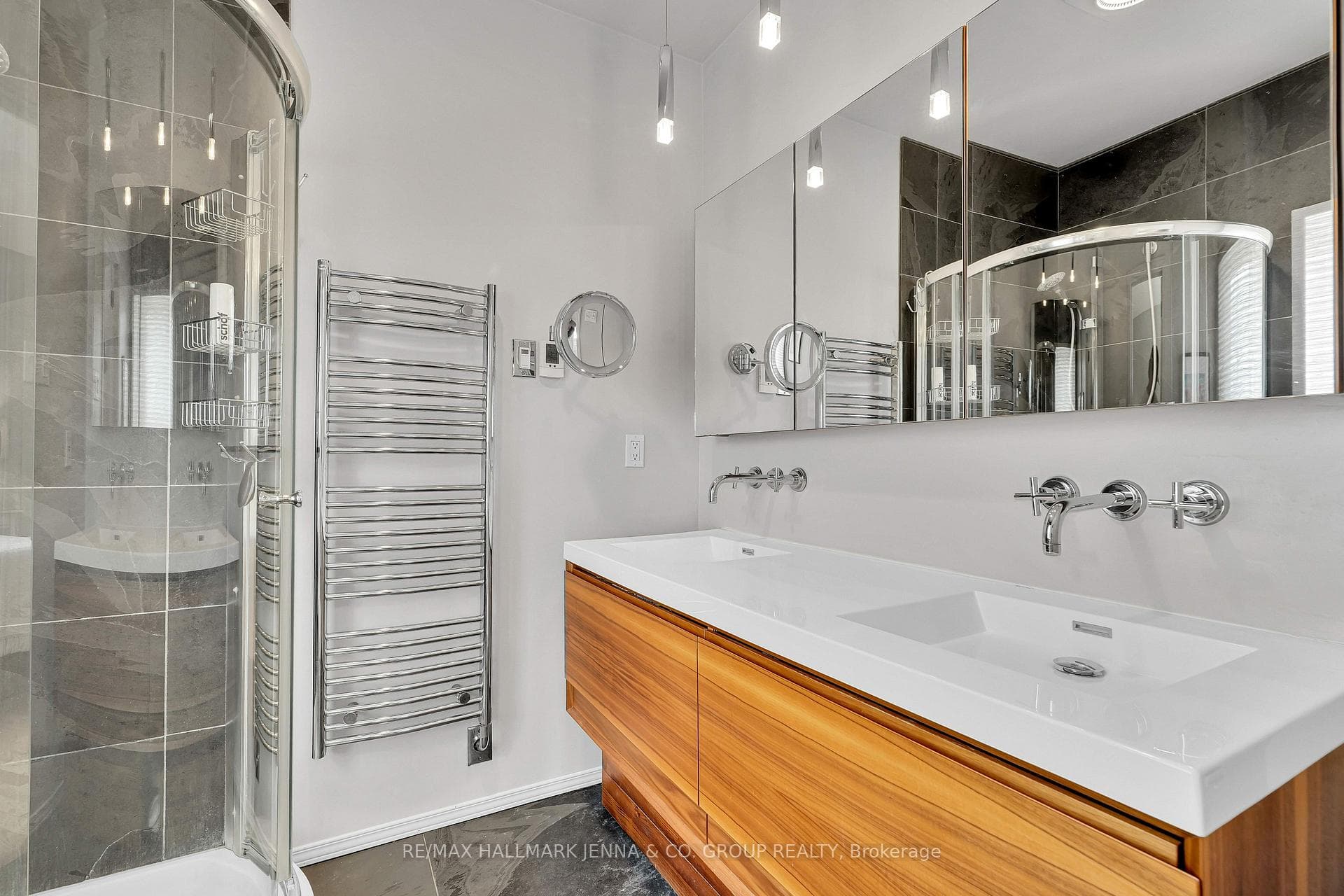 50 Willard Street photo 23
