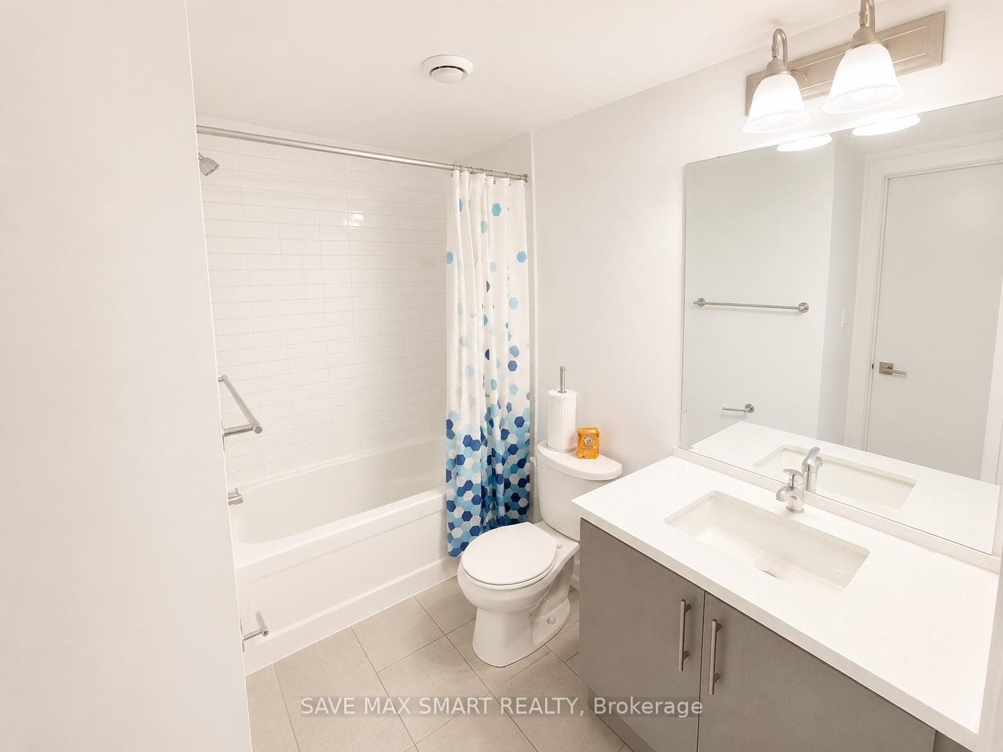 165 Veterans Drive Unit 15 photo 21