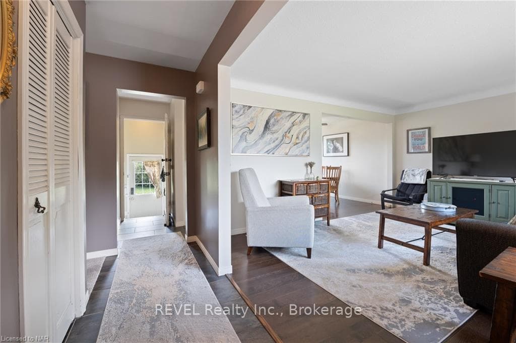 79 CHAMPLAIN Avenue photo 5