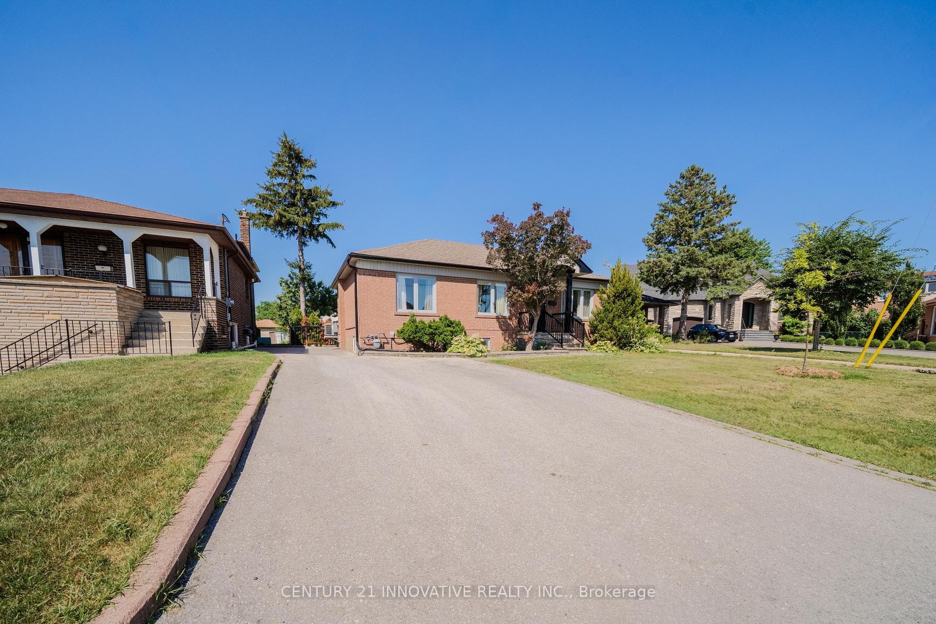 60 Dorking Crescent photo 4