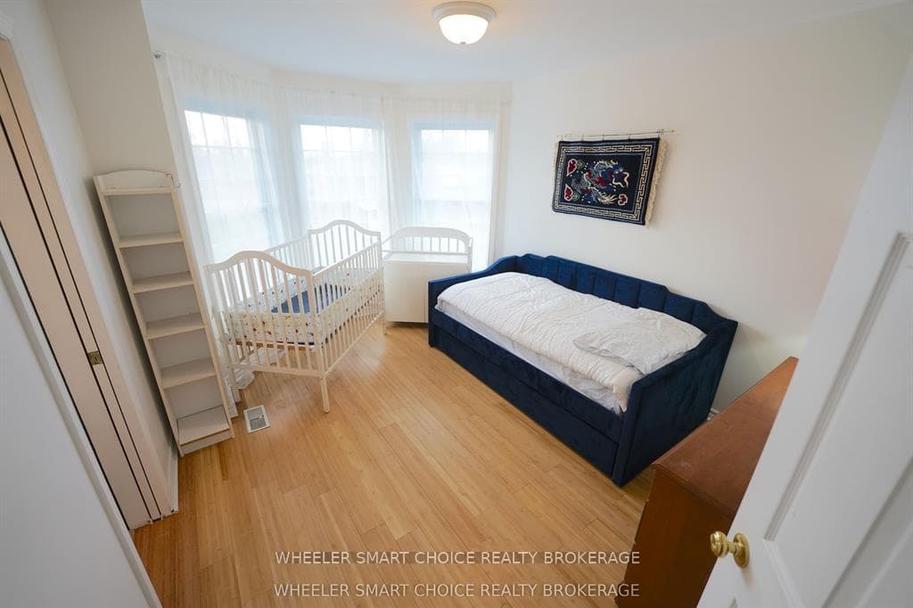 2135 Pitt Street photo 15
