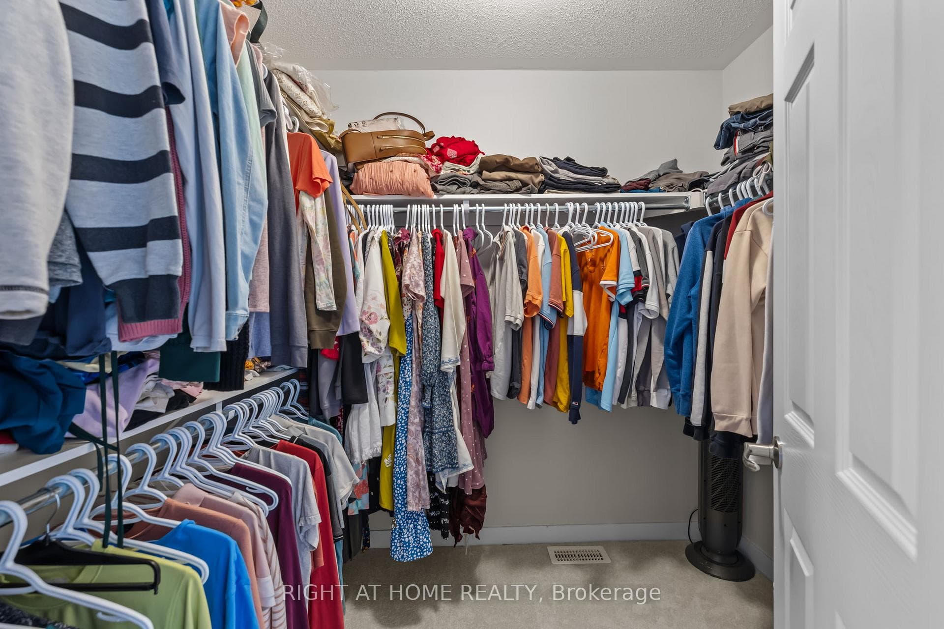 837 Derren Avenue photo 35