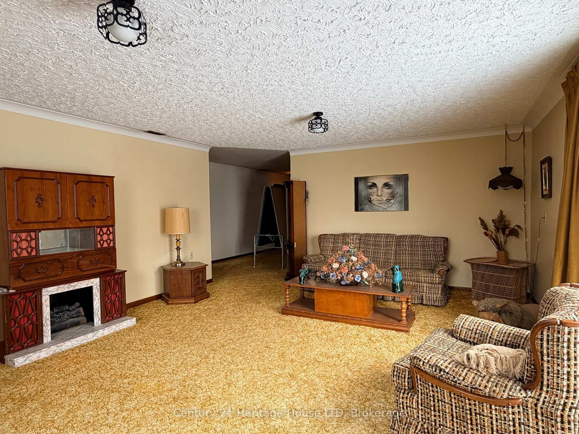 12033 Augustine Road photo 23