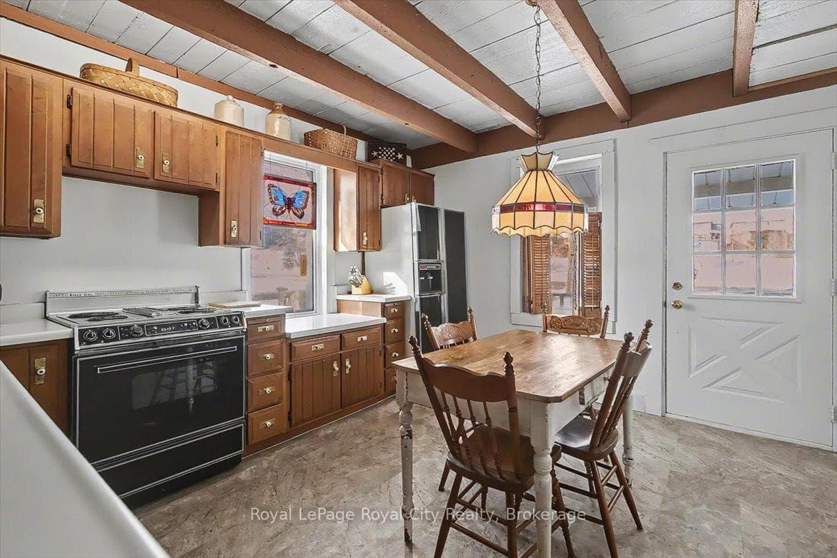 687 New Dundee Road photo 15