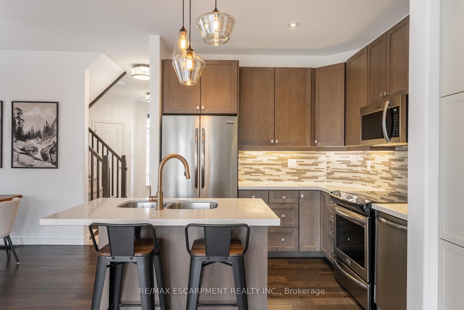 69 John Frederick Drive photo 11