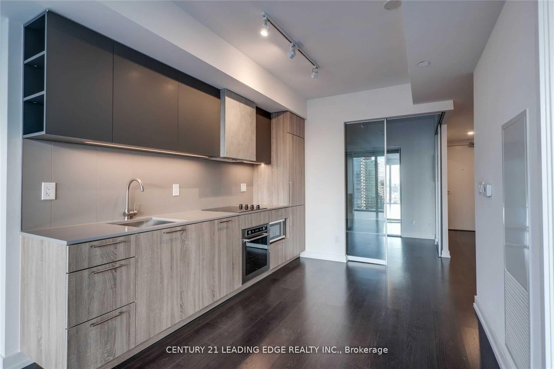 19 Western Battery Road Unit 1812 photo 6