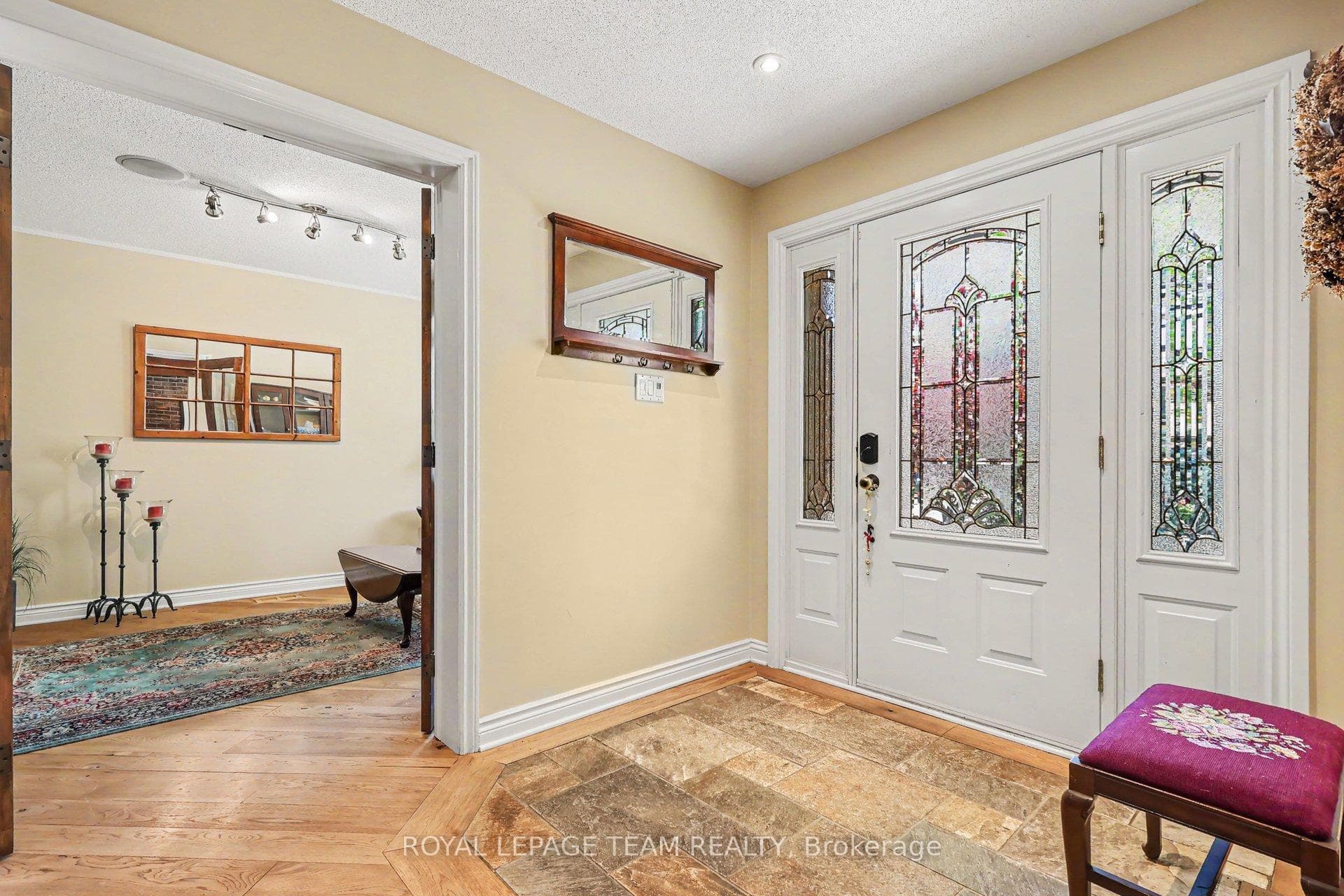 70 Condor Drive photo 4