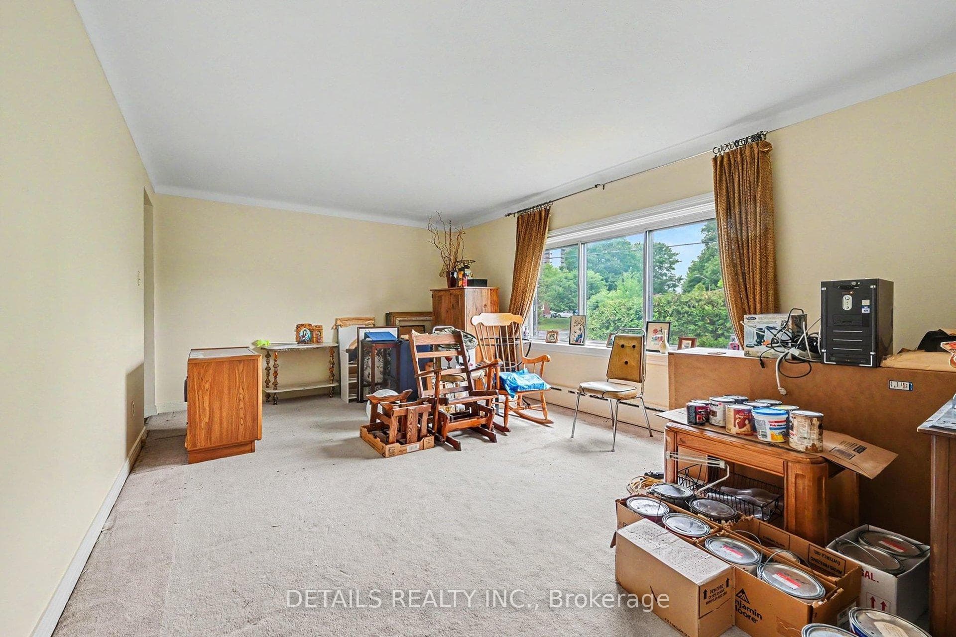 294 Donald Street photo 25