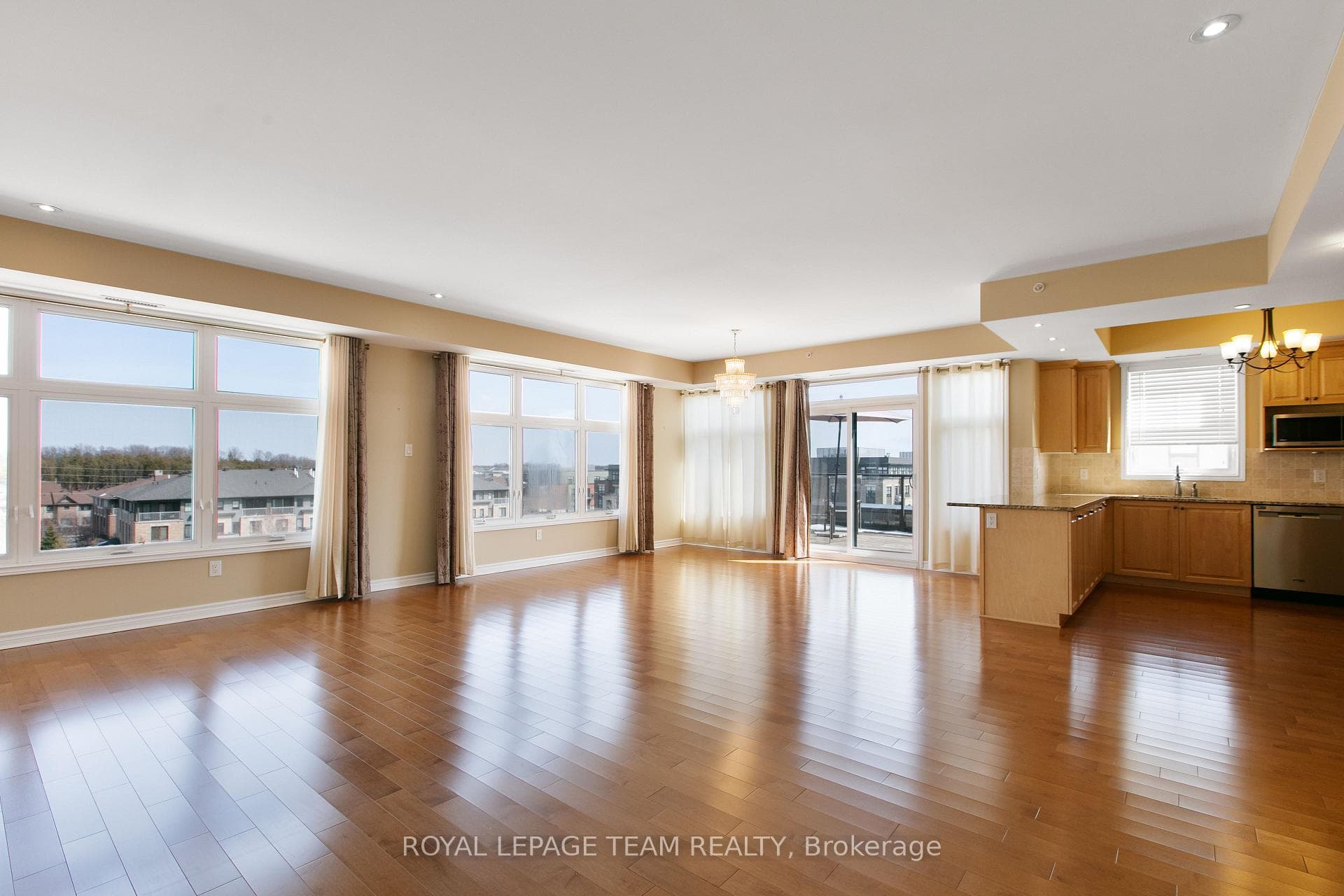 659 Sue Holloway Drive Unit 401 photo 16