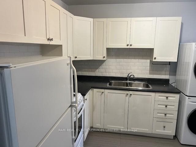 564 Queen Street Unit #1 Front photo 4