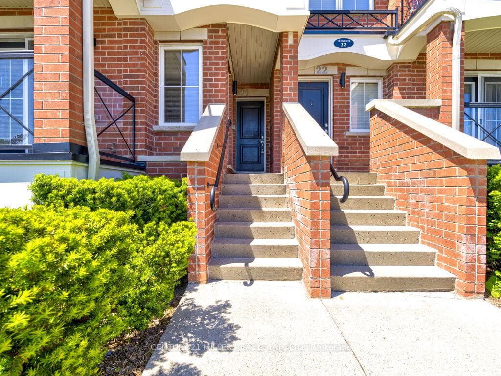 15 Hays Boulevard Unit 21 photo 4
