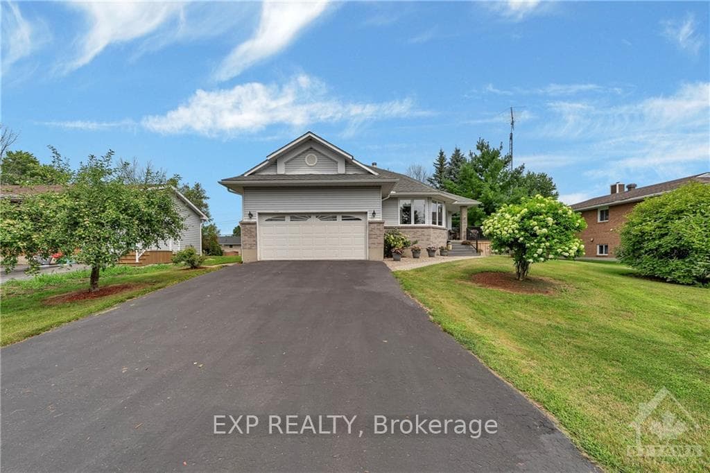 3 FAIRHOLME Drive photo 2
