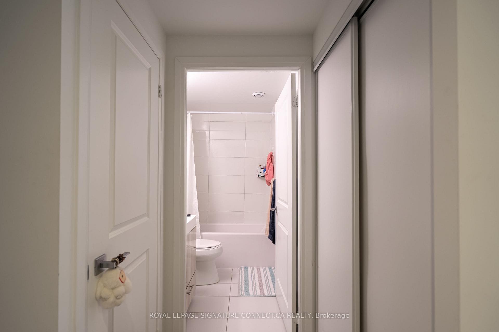 251 Jarvis Street Unit 1603 photo 9