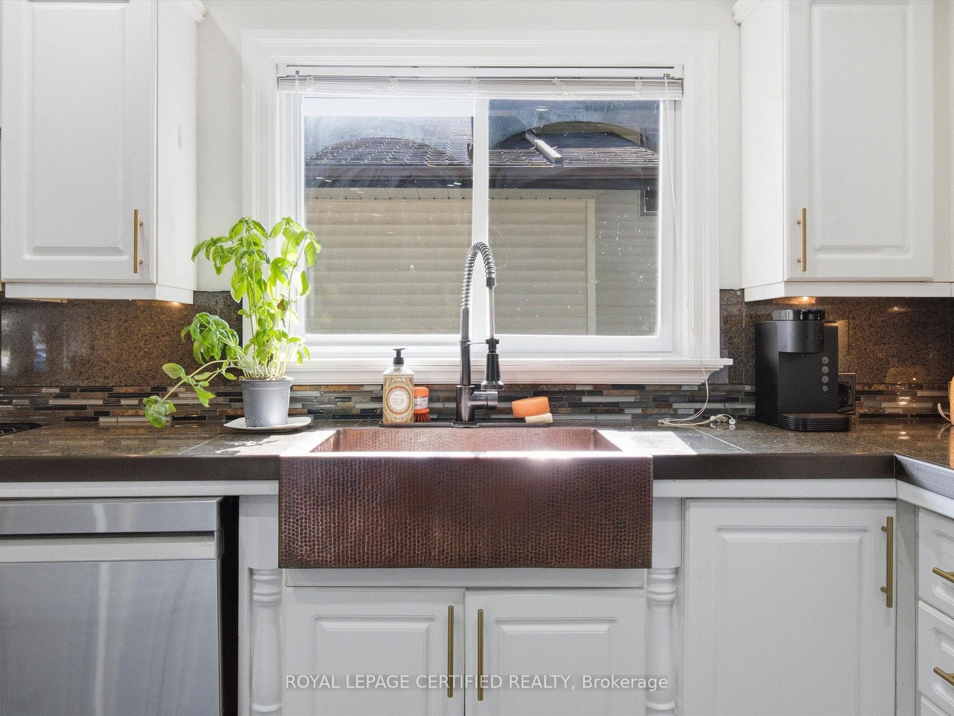 288 Irene Drive photo 11