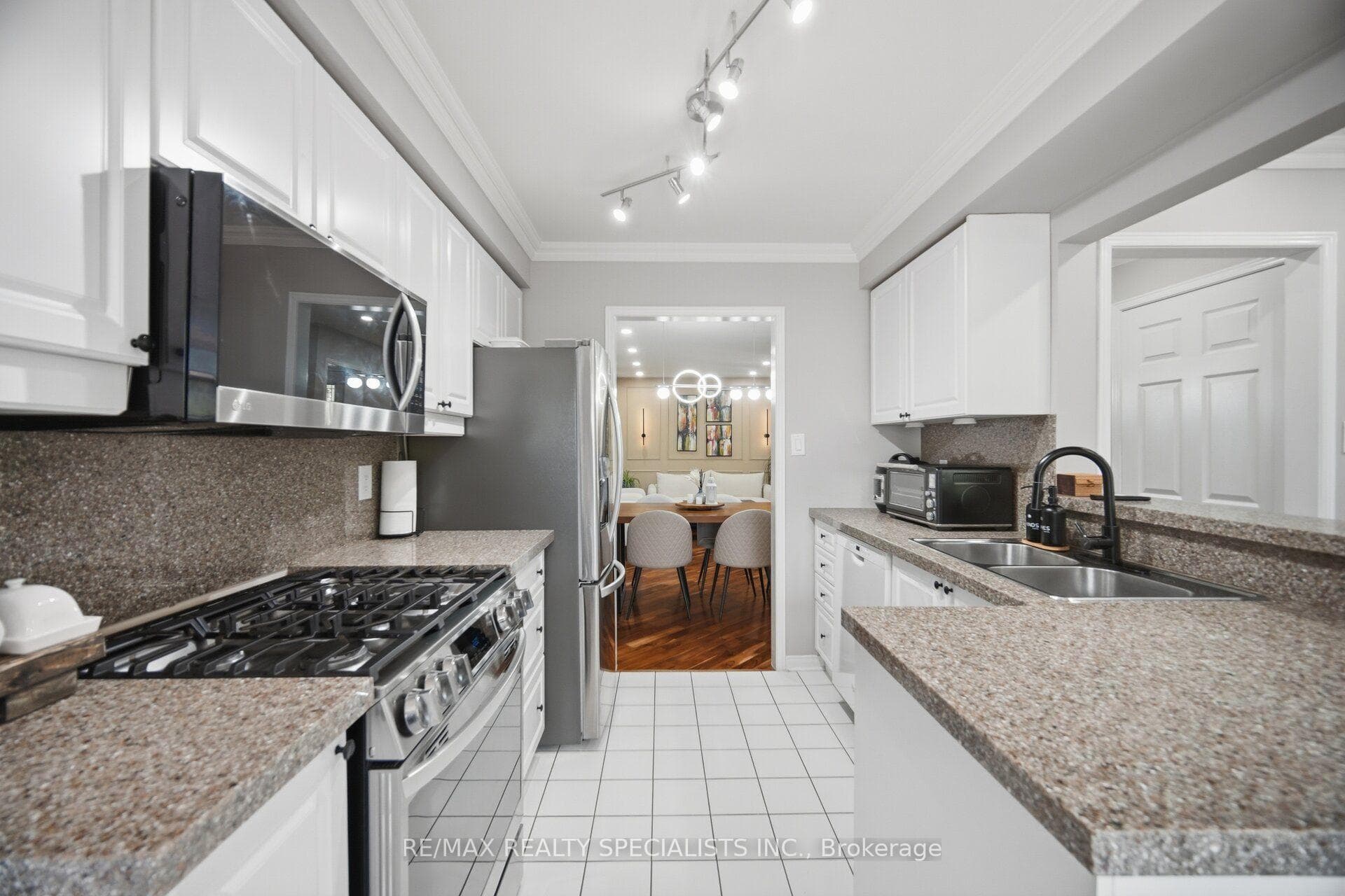 5230 Glen Erin Drive Unit 119 photo 2