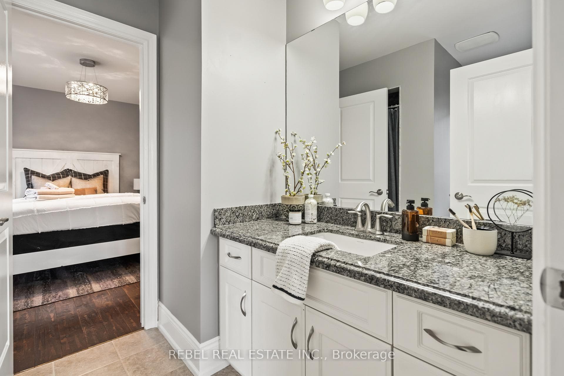 44 Serene Court photo 18