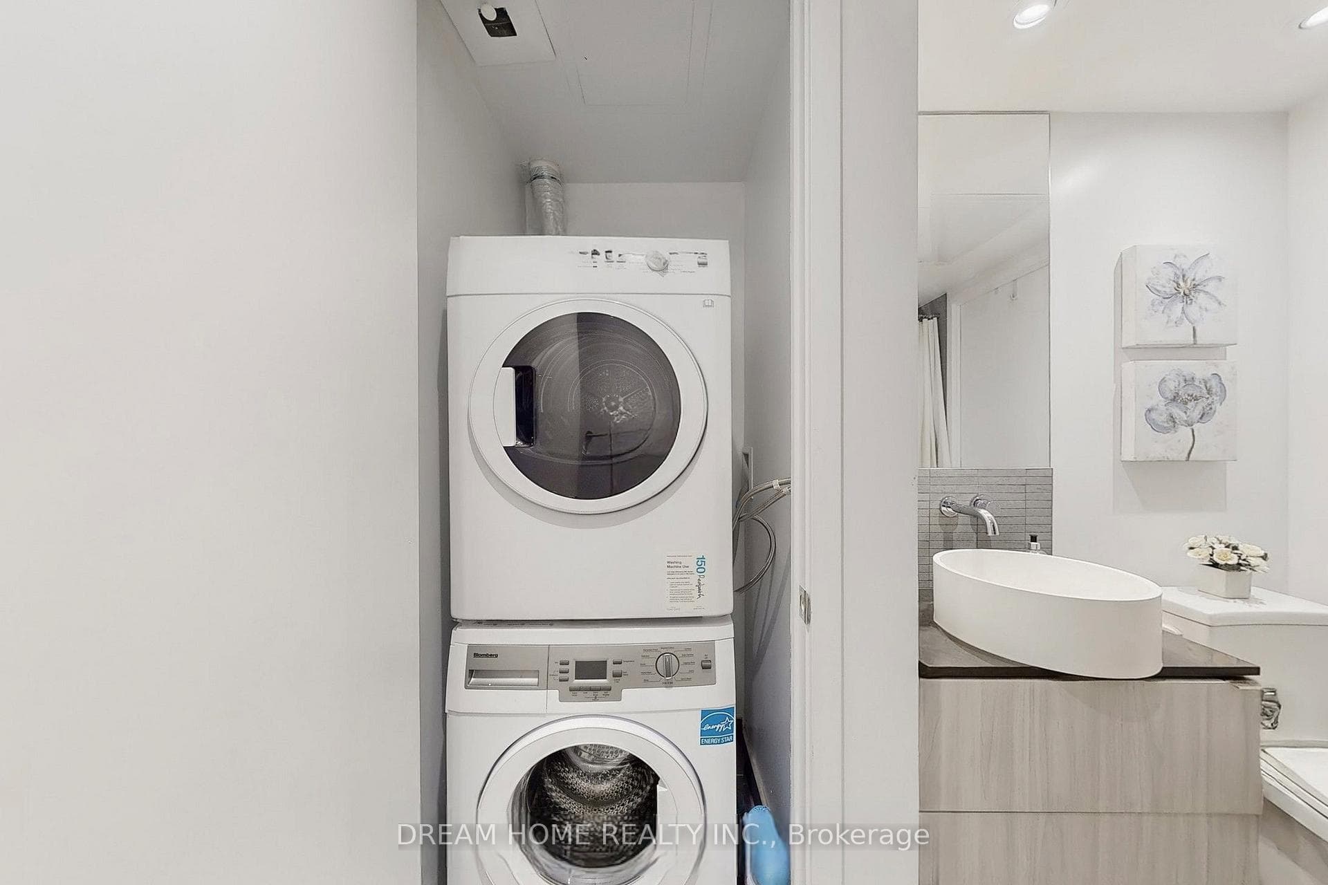 161 Roehampton Avenue Unit 508 photo 18