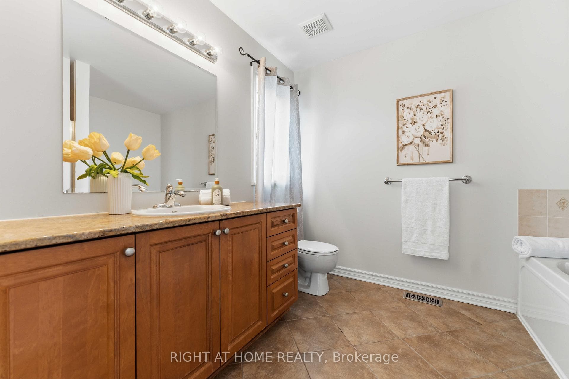 Ensuite bath