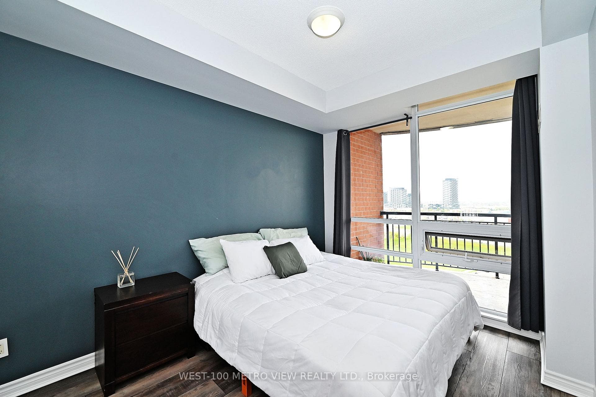 2365 CENTRAL PARK Drive Unit 1104 photo 19
