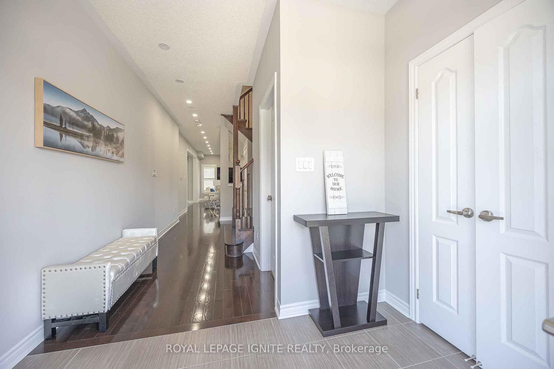 95 McRoberts Crescent photo 8