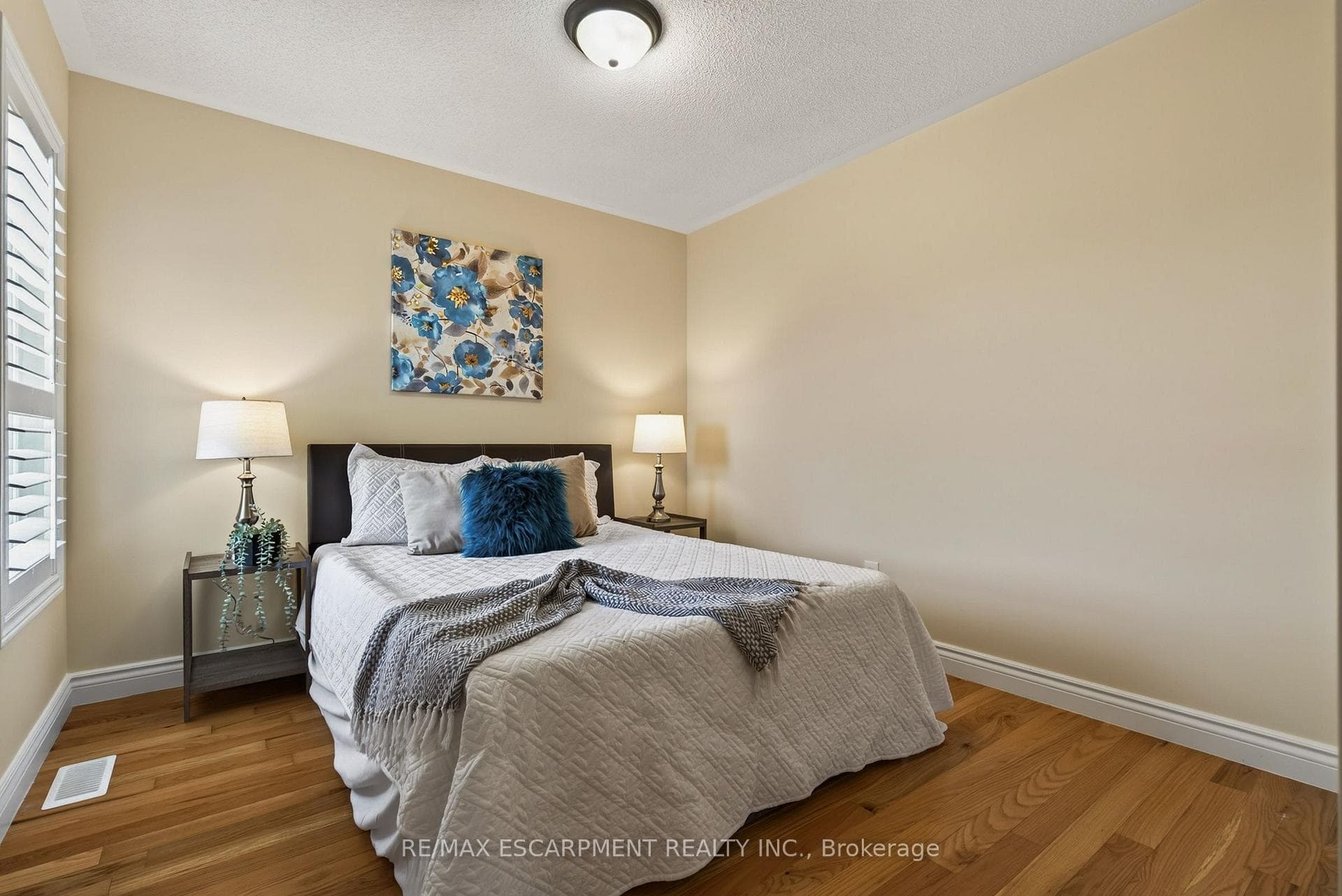 1079 Tupper Drive photo 20