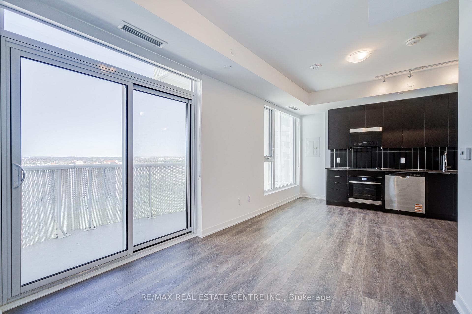 474 Caldari Road Unit 2204 photo 22