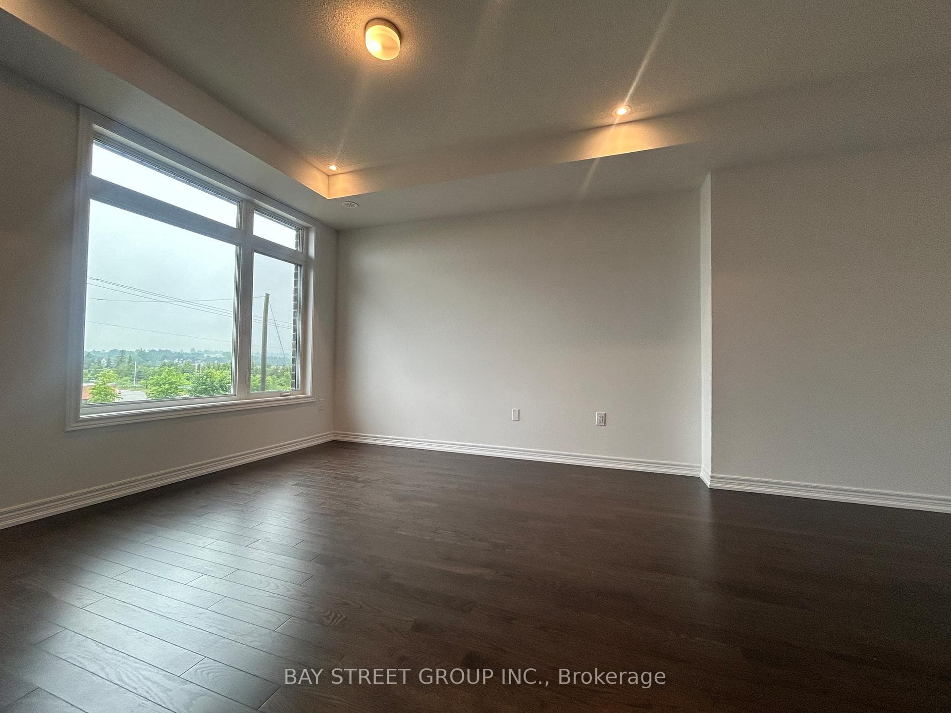 55 Sorbara Way photo 6