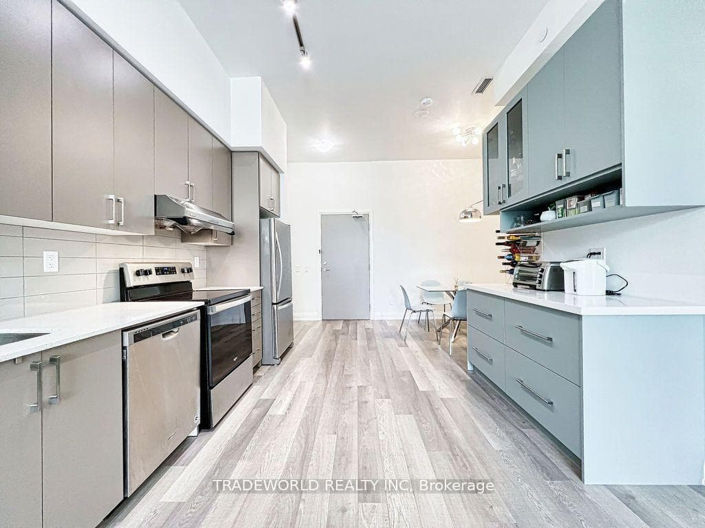 3121 SHEPPARD Avenue Unit 211 photo 5