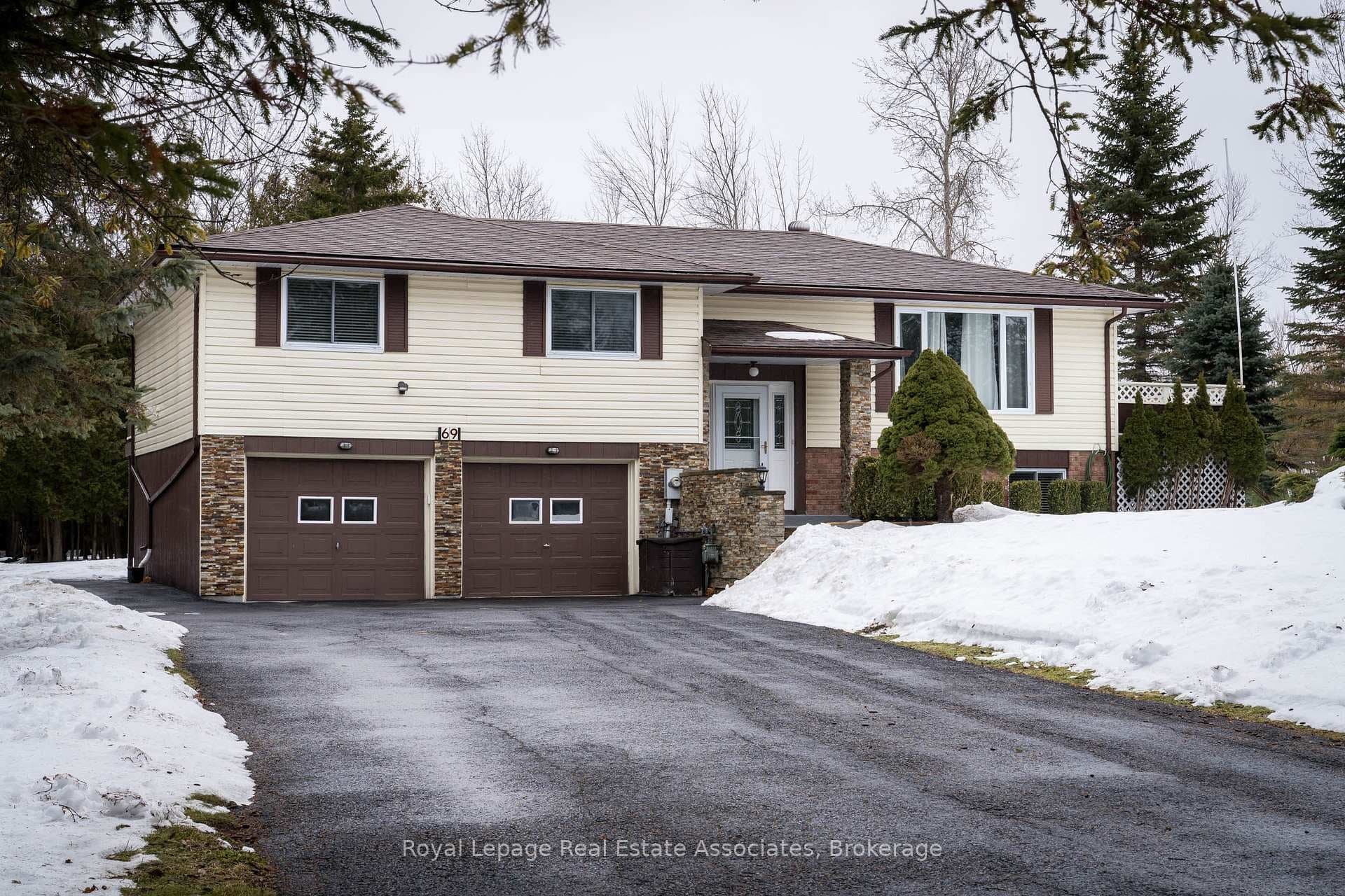 69 George Avenue photo 1