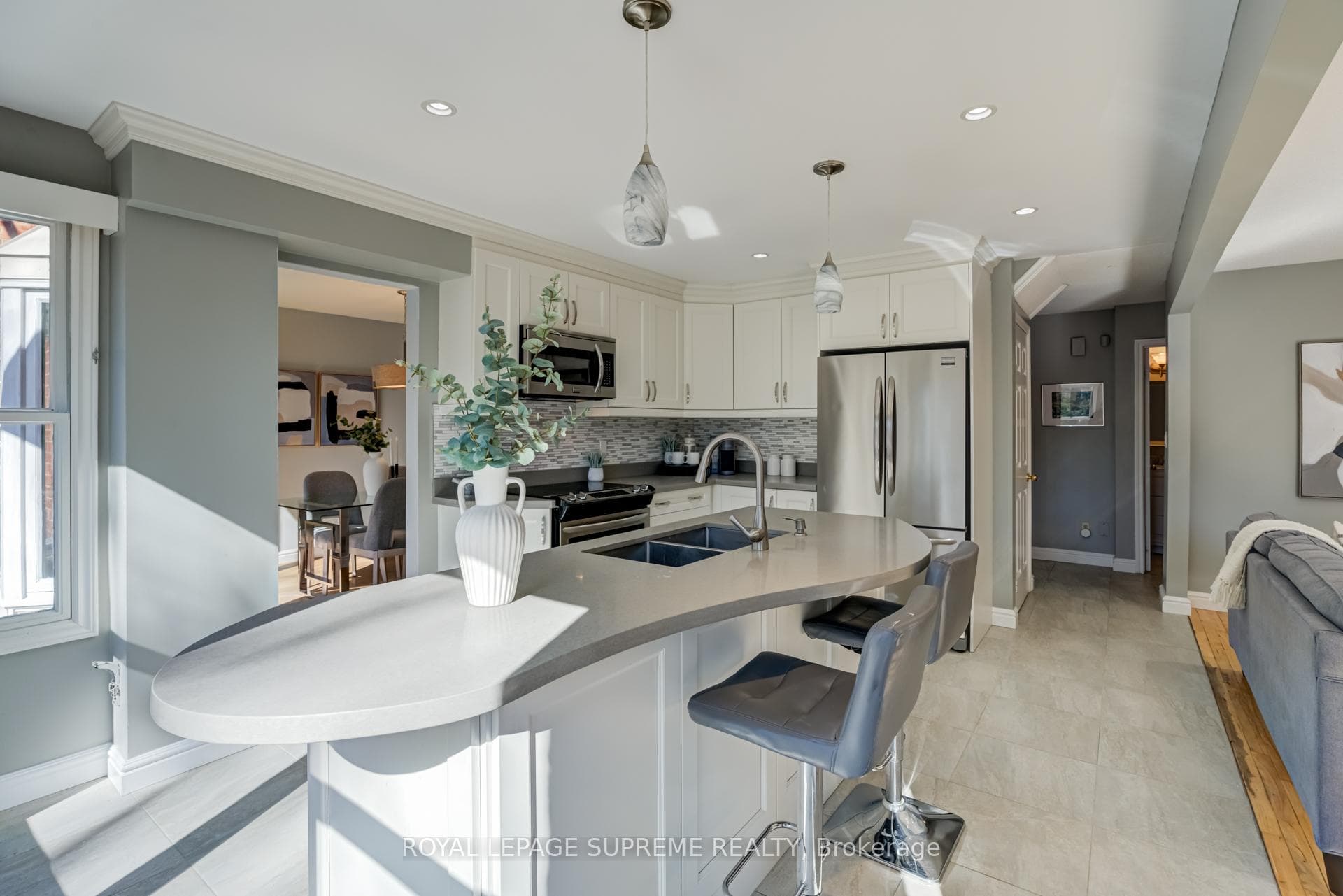 21 Hathaway Drive photo 17