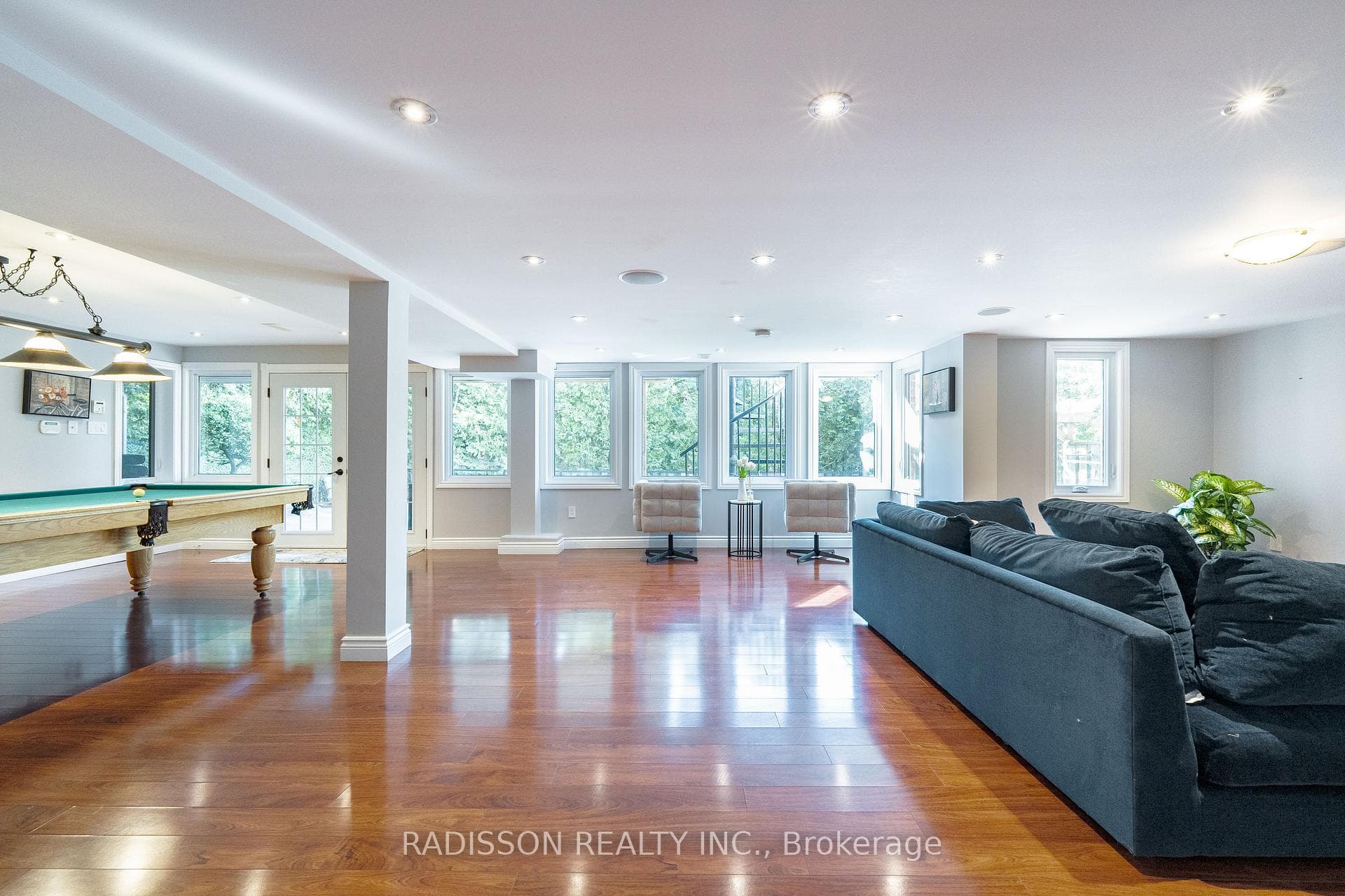 956 Portminster Court photo 41