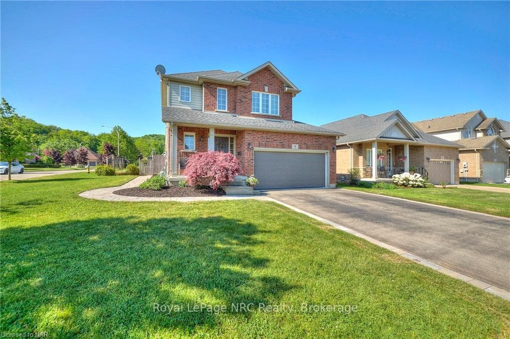 8 Teeter Place photo 1