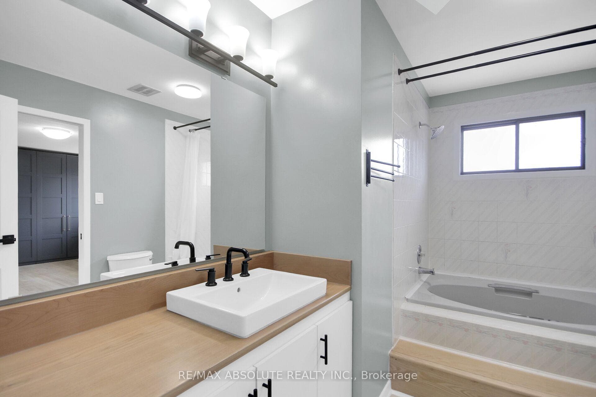 60 Foothills Drive photo 24