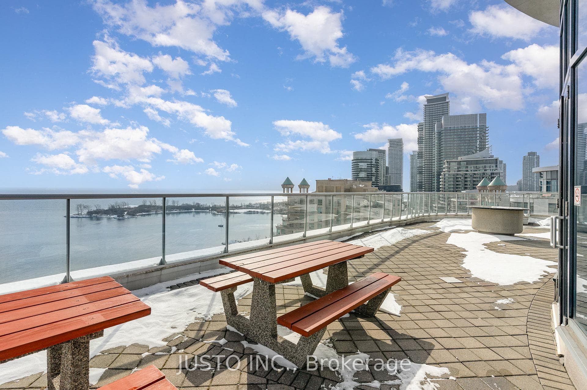 2083 Lake Shore Boulevard Unit 1614 photo 23