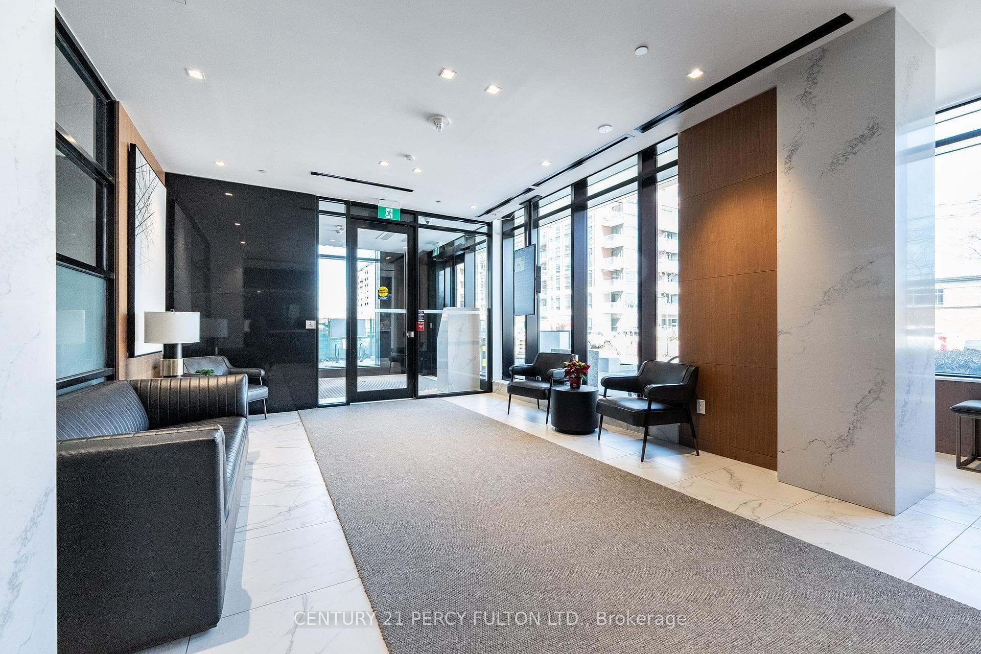 8 Tippett Road Unit 420 photo 4