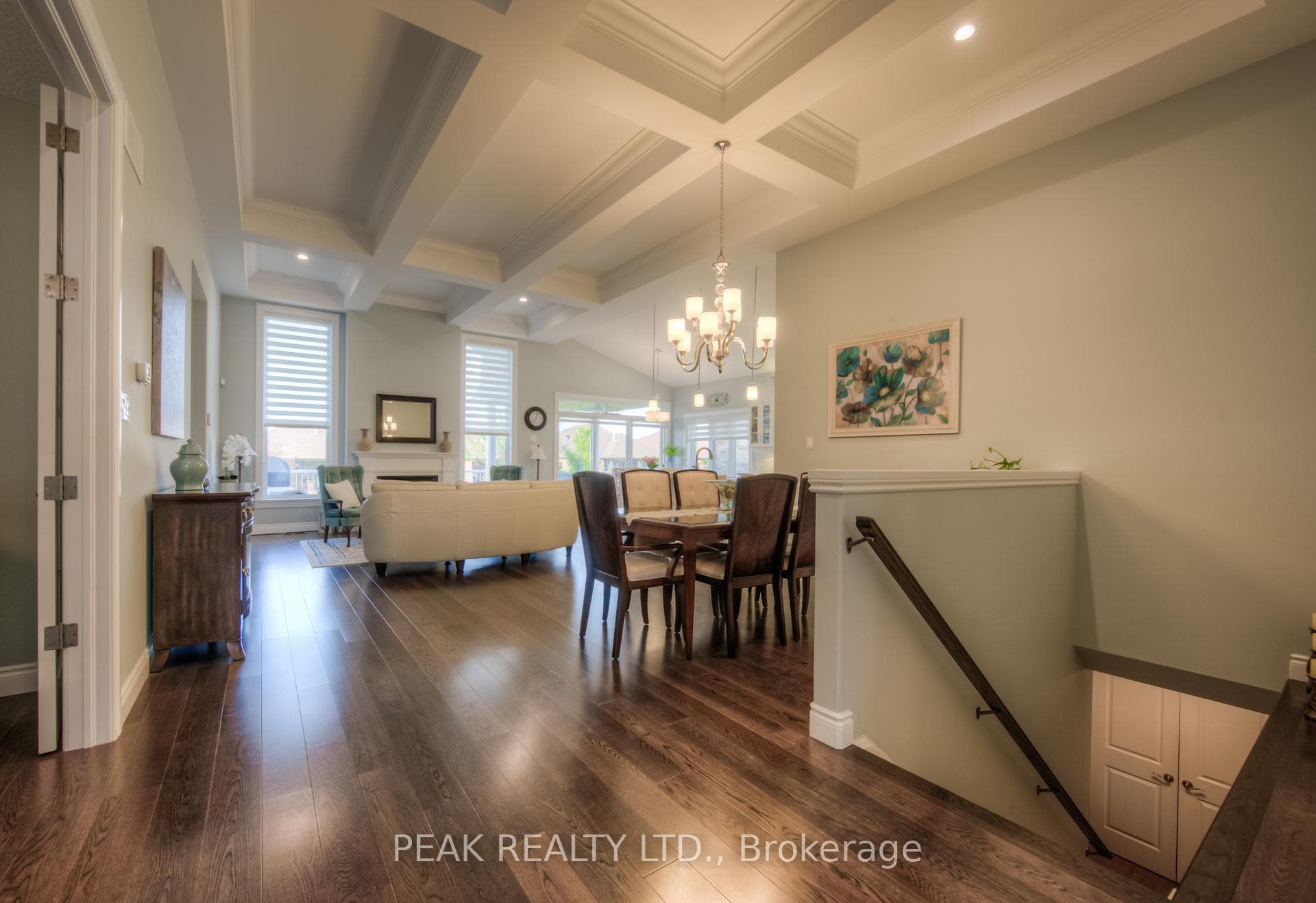 159 Piccadilly Square Unit 55 photo 4