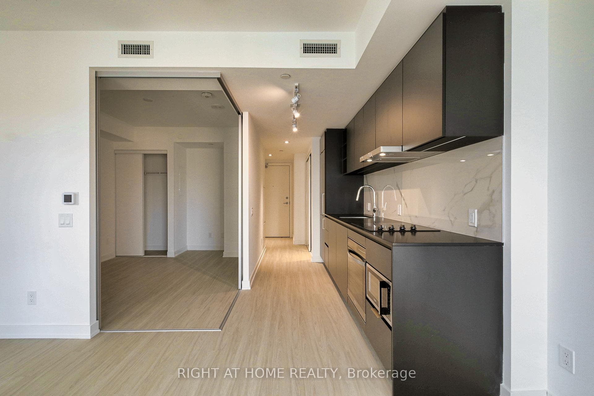 8 Wellesley Street Unit 2906 photo 11